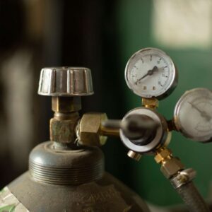 Best Practices for Working with Pressurized Gas Tanks